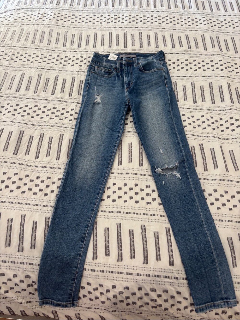 Joe’s Dark Blue Distressed High Rise Skinny Ankle Women’s Jeans